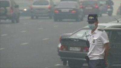 Smog on streets of Moscow