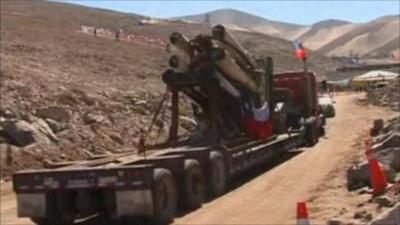 Drill parts arriving at the San Jose mine on the back of a truck