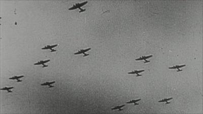 German planes in the sky during the Blitz