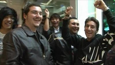 Halo fans in London's Westfield shopping centre