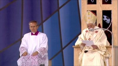 Pope Benedict delivers his sermon in Birmingham