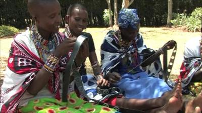 Maasai beaders