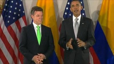 Juan Manuel Santos, Colombia's president, with US President Barack Obama