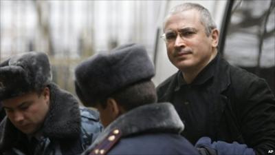 Mikhail Khodorkovsky arriving at court