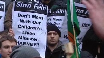 Sinn Fein protesters