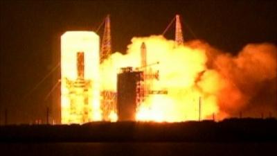 Delta-4 Heavy rocket blasts off