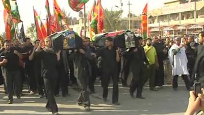 Members of Mehdi army demonstrate