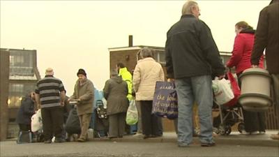 Queue at a water distribution point