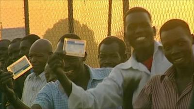 Voters in south Sudan wait to vote