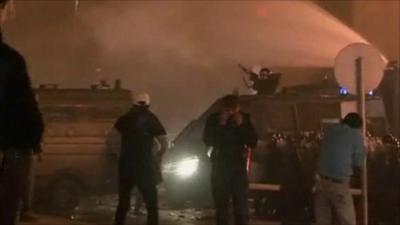 Water cannons fired at protesters in Cairo
