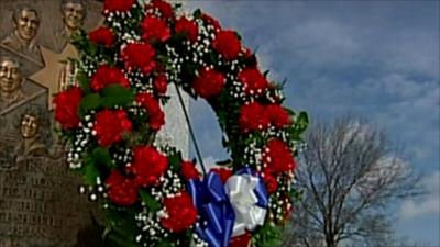 Wreath laid at Arlington National Cemetery