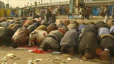 Prayers in Cairo