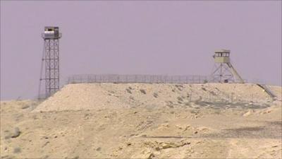 Watchtowers along the Israel-Egypt border