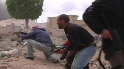 Rebels fighting in Misrata