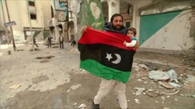 Man and child in Misrata