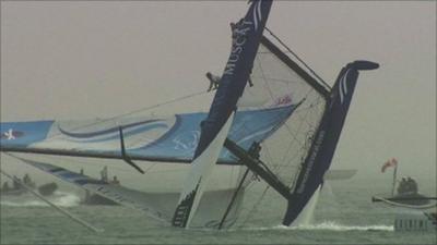 The Wave, Muscat capsizes in China