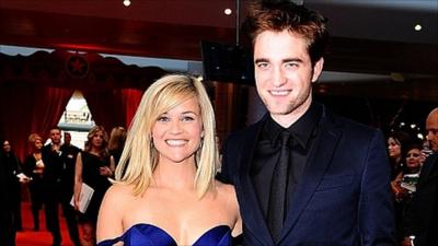 Reece Witherspoon and Robert Pattinson