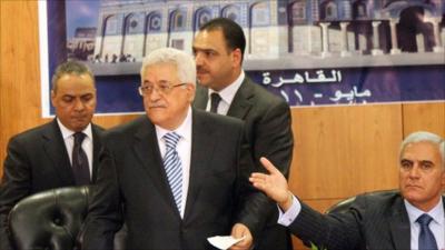 Palestinian president Mahmoud Abass and Egyptian Intelligence Chief General Mourad Mouafi