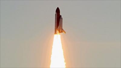 Space shuttle Endeavour launches (Getty Images)