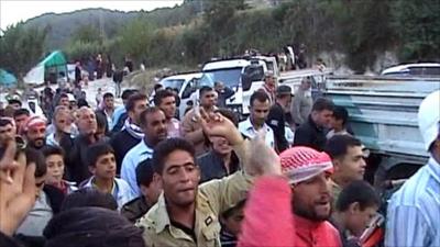 Syrian refugees on the Turkish border