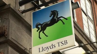 Lloyds sign