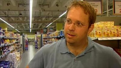 Shopper in Berlin supermarket