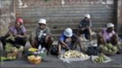 Women selling fruit and veg in Port Au Prince, Haiti