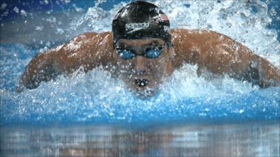 Michael Phelps wins 200m butterfly World title