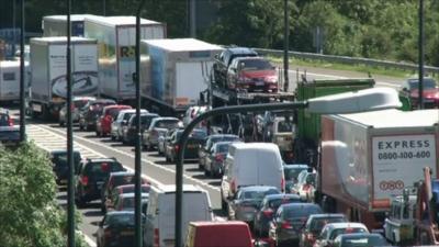 Tailbacks on M4 near Brynglas tunnels