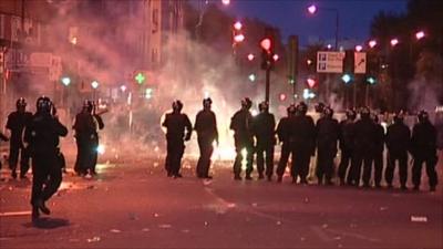 Metropolitan Police respond to riot on scene