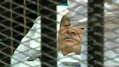 Hosni Mubarak's first court appearance