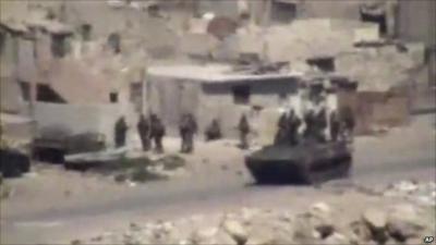 Tanks in Latakia taken from amateur footage