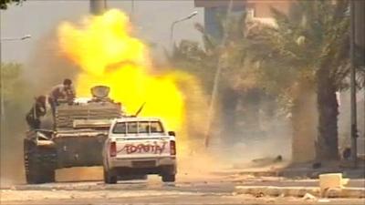 Rebels fire tanks in Zawiya