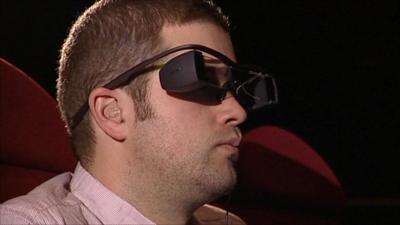 Man in subtitle glasses