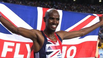 Britain's Mo Farah wins gold in the 5,000m at the World Championships in Daegu