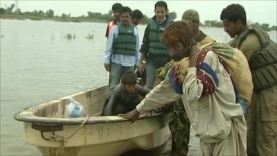 Boat rescue in Pakistan