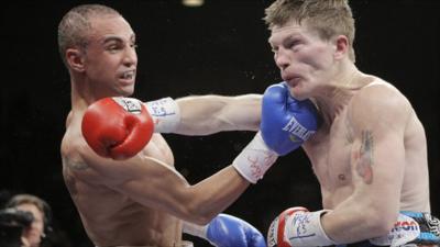 Paulie Malignaggi fights Ricky Hatton in 2008