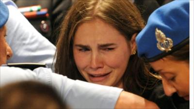 Amanda Knox weeps in court