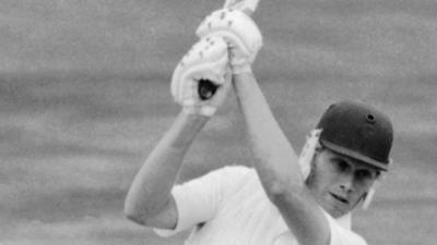 Graham Dilley batting at Headingley in 1981