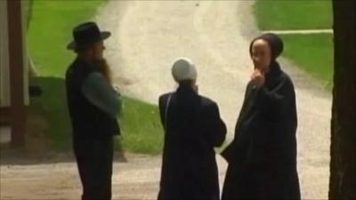 Amish held over community attacks - BBC News