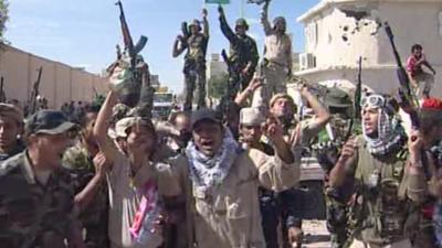 NTC forces 'capture' last Gaddafi stronghold