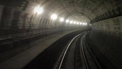 Rail tunnel