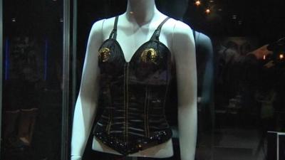 Madonna outfit