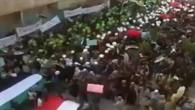 Thousands of protesters on the streets in Syria