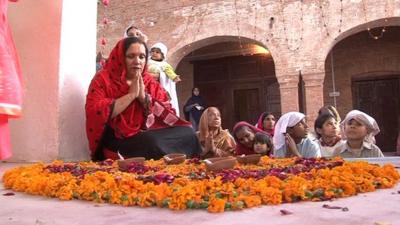 Hindus worship at Peshawar temple