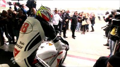 Kevin Schwantz rides Marco Simoncelli's bike