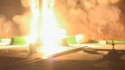 Phobos-Grunt's Zenit rocket blasts off