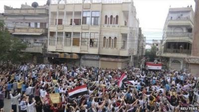 Protesters in Homs, Syria - 30 September 2011