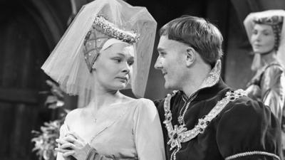 Judi Dench and Robert Hardy in a production of Henry V: The Band of Brothers in 1960