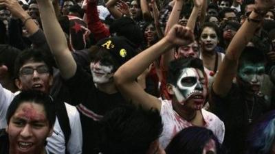 People dressed as zombies in Mexico City